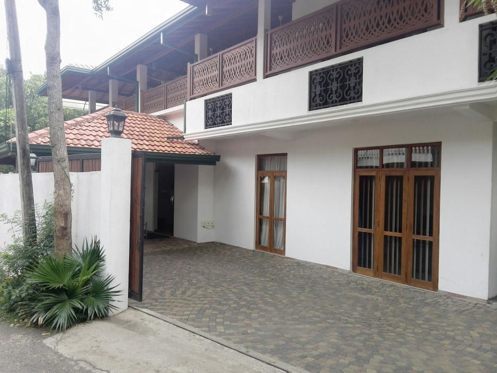 Vista Liyya Residence Kandy Eksteriør bilde