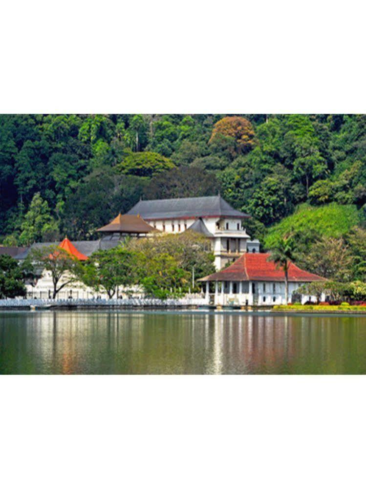 Vista Liyya Residence Kandy Eksteriør bilde